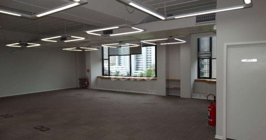 Sala comercial com 5 salas para alugar na Rua Geraldo Flausino Gomes, --, Cidade Monções, São Paulo