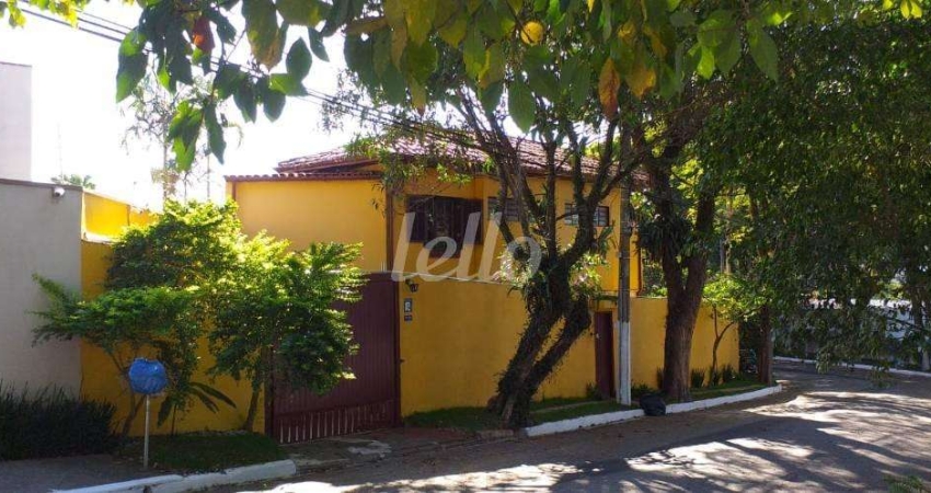Casa comercial com 2 salas para alugar na Rua Dona Catarina, --, Jardim Petrópolis, São Paulo