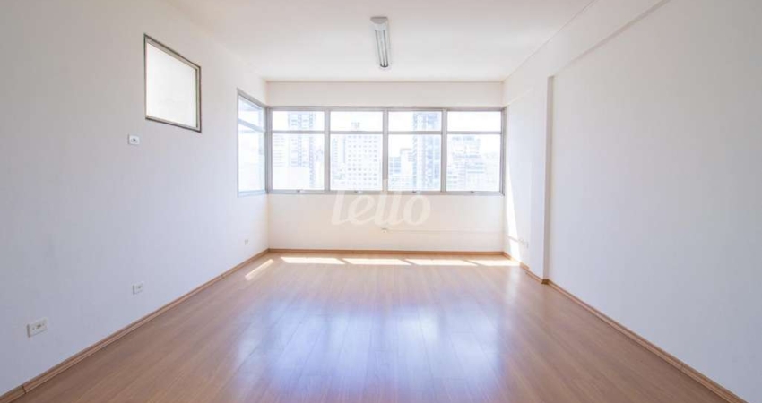 Ponto comercial com 1 sala para alugar na Praça da Liberdade, --, Liberdade, São Paulo
