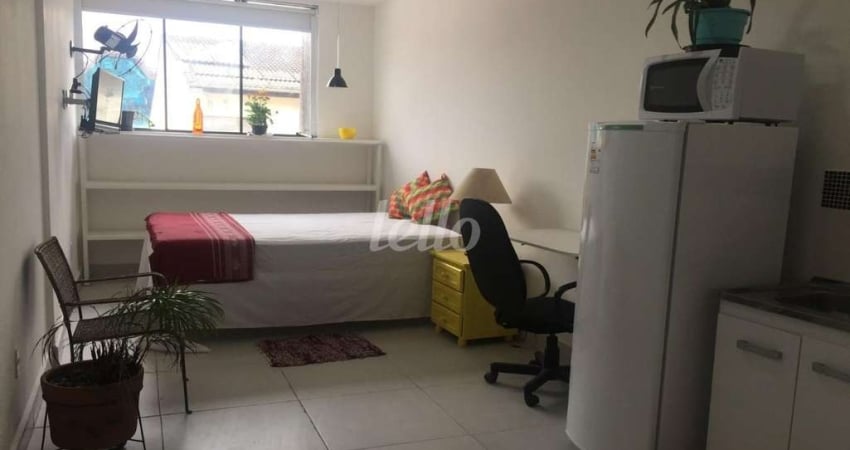 Kitnet / Stúdio para alugar na Rua Luís Góis, --, Mirandópolis, São Paulo