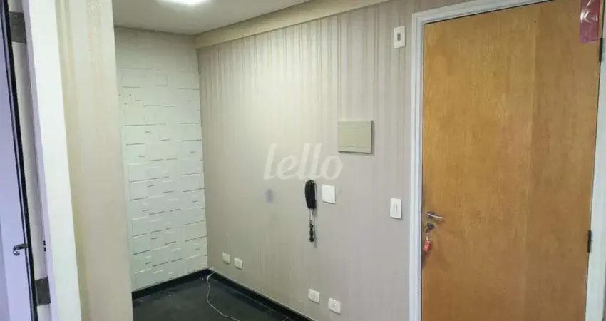 Sala comercial com 2 salas para alugar na Rua Tuiuti, --, Tatuapé, São Paulo