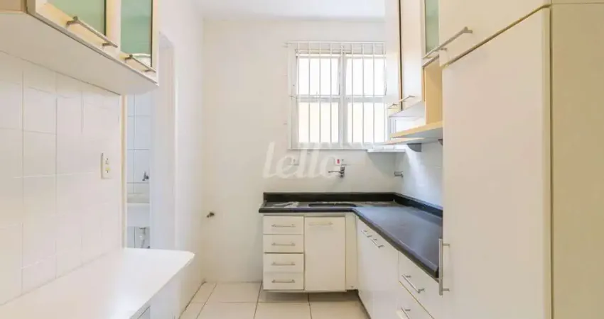 Apartamento com 3 quartos para alugar na Rua Madalena, --, Vila Madalena, São Paulo