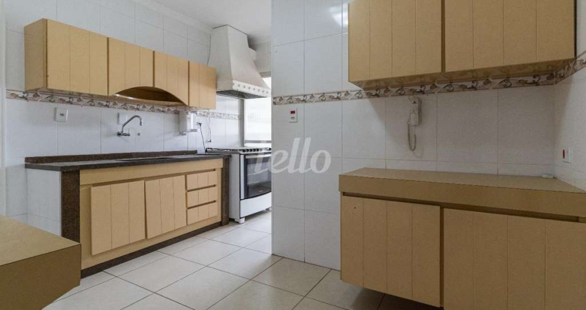 Apartamento com 3 quartos para alugar na Alameda Joaquim Eugênio de Lima, --, Jardim Paulista, São Paulo
