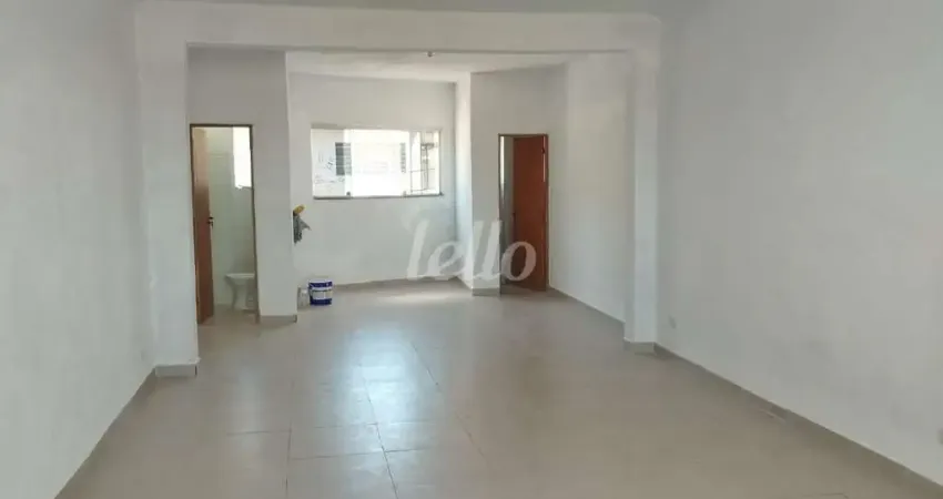 Ponto comercial com 4 salas para alugar na Rua Manuel Gaya, --, Vila Mazzei, São Paulo
