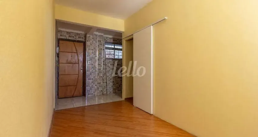 Kitnet / Stúdio para alugar na Rua Oscar Cintra Gordinho, --, Liberdade, São Paulo