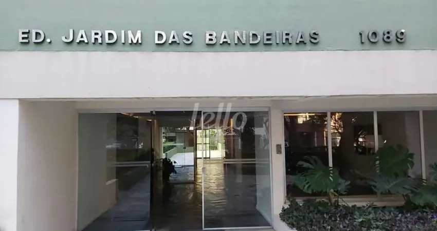Apartamento com 3 quartos para alugar na Rua Cristiano Viana, --, Cerqueira César, São Paulo
