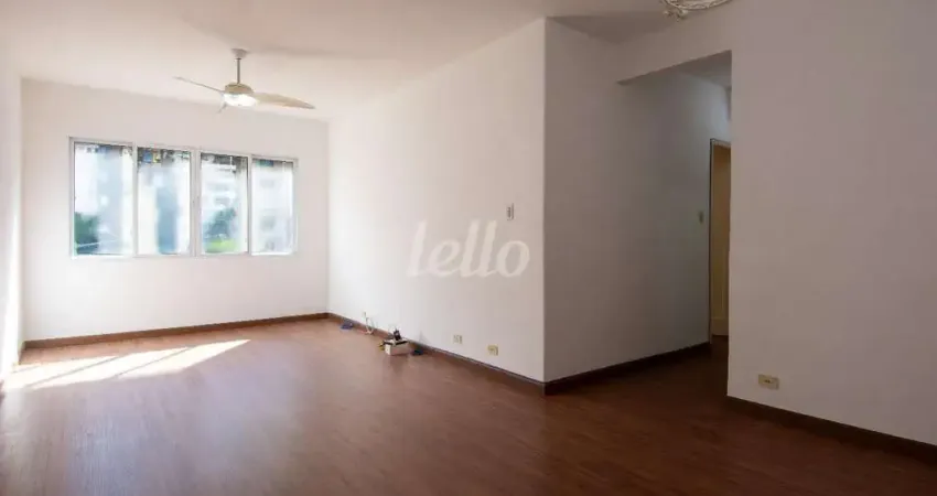 Apartamento com 3 quartos para alugar na Rua Tabapuã, --, Itaim Bibi, São Paulo