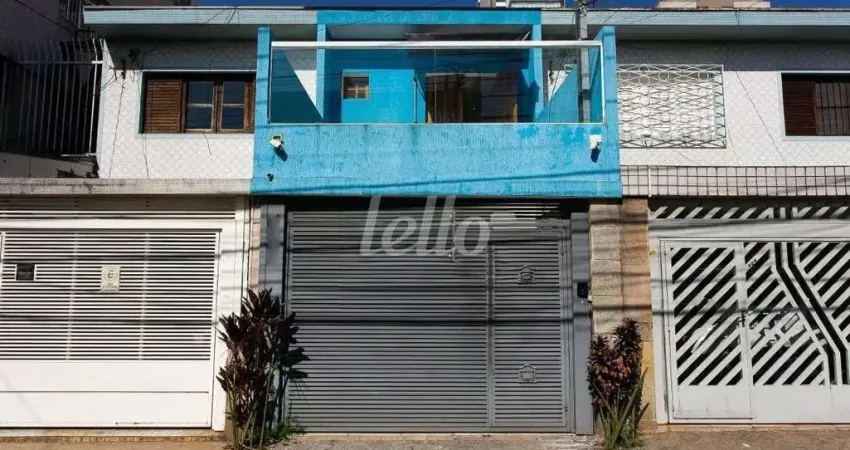 Casa com 3 quartos para alugar na Rua Antônio Camardo, --, Vila Gomes Cardim, São Paulo