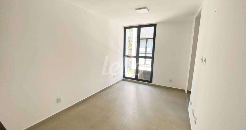 Casa em condomínio fechado com 2 quartos para alugar na Rua Tonelero, --, Vila Ipojuca, São Paulo