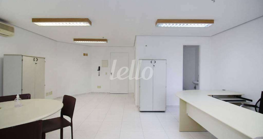 Sala comercial com 1 sala para alugar na Rua Doutor Neto de Araújo, --, Vila Mariana, São Paulo