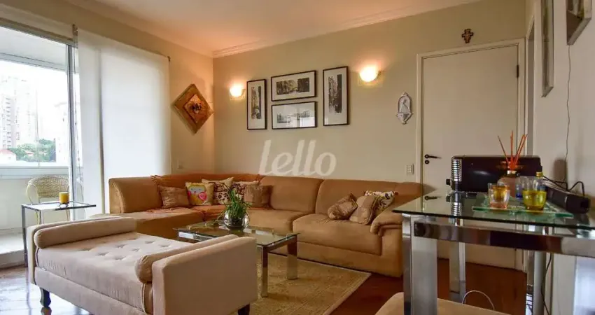 Apartamento com 4 quartos para alugar na Rua Borebi, --, Vila Mariana, São Paulo