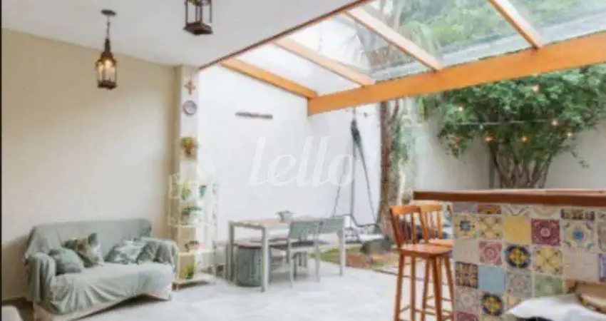 Casa com 3 quartos para alugar na Rua Aturari, --, Chácara Santo Antônio, São Paulo