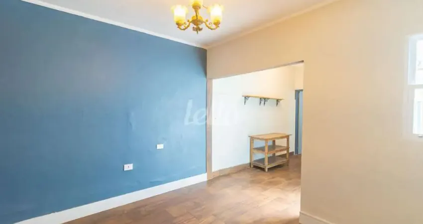 Casa com 2 quartos para alugar na Rua Manuel de Freitas, --, Vila Gomes Cardim, São Paulo