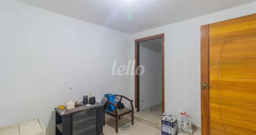 Casa com 3 quartos para alugar na Rua Rio Itapiçu, --, Jardim Santa Cruz, São Paulo