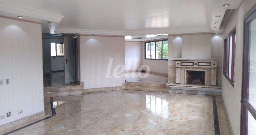 Apartamento com 4 quartos para alugar na Rua Etiópia, --, Parque da Mooca, São Paulo