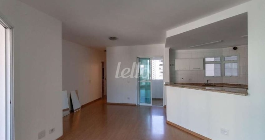 Apartamento com 3 quartos para alugar na Rua São Gil, --, Tatuapé, São Paulo