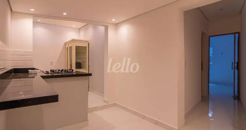 Casa com 3 quartos para alugar na Rua Quirino Pucca, --, Vila Romana, São Paulo