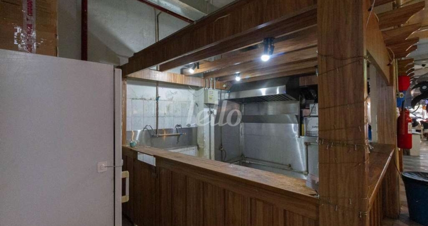 Sala comercial para alugar na Rua Barão de Iguape, --, Liberdade, São Paulo