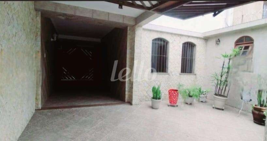 Casa com 4 quartos para alugar na Rua Imbocuí, --, Vila Moreira, São Paulo