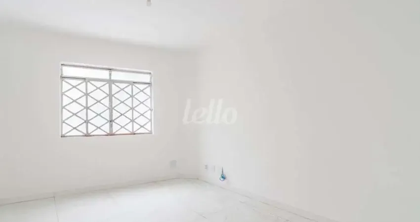 Casa com 2 quartos para alugar na Rua Tanabi, --, Água Branca, São Paulo