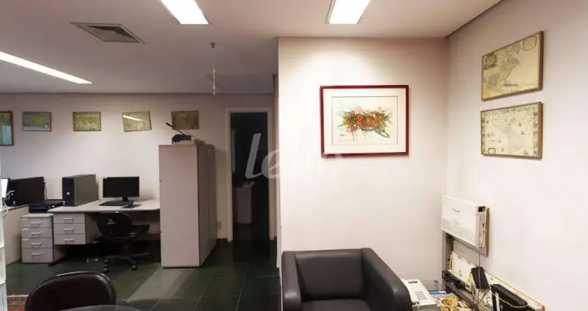 Sala comercial com 1 sala para alugar na Rua Artur de Azevedo, --, Pinheiros, São Paulo