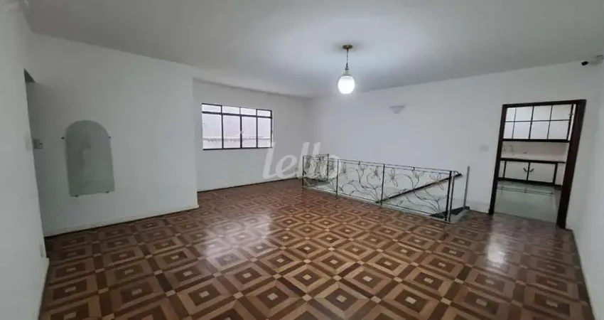 Casa comercial com 2 salas para alugar na Rua Guilherme Marconi, --, Vila Assunção, Santo André