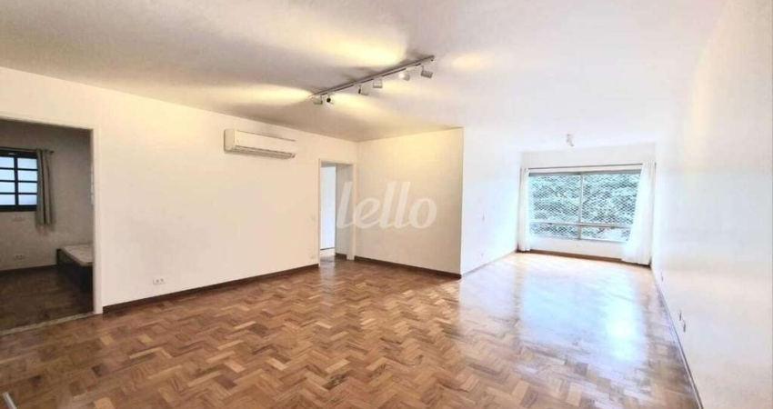 Apartamento com 3 quartos para alugar na Rua Itacema, --, Itaim Bibi, São Paulo