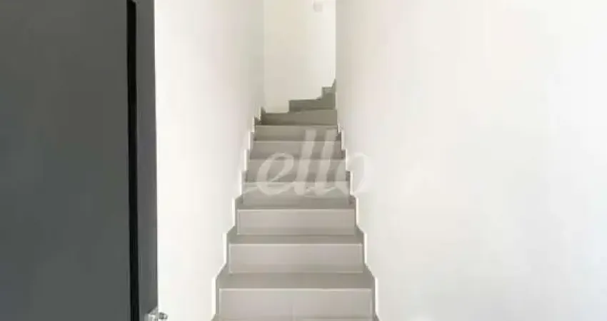 Casa em condomínio fechado com 2 quartos para alugar na Rua Tonelero, --, Vila Ipojuca, São Paulo