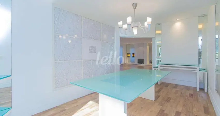Apartamento com 4 quartos para alugar na Rua Lourenço de Almeida, --, Vila Nova Conceição, São Paulo