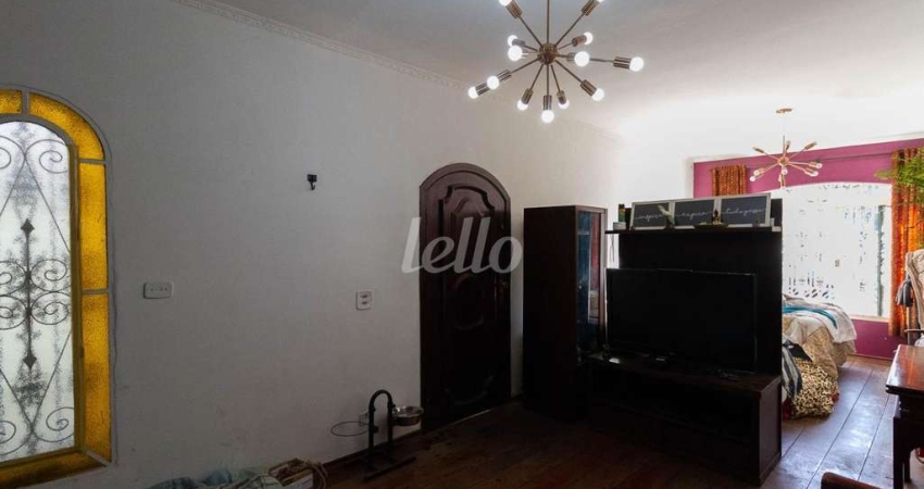 Casa comercial com 3 salas para alugar na Rua Guiratinga, --, Chácara Inglesa, São Paulo