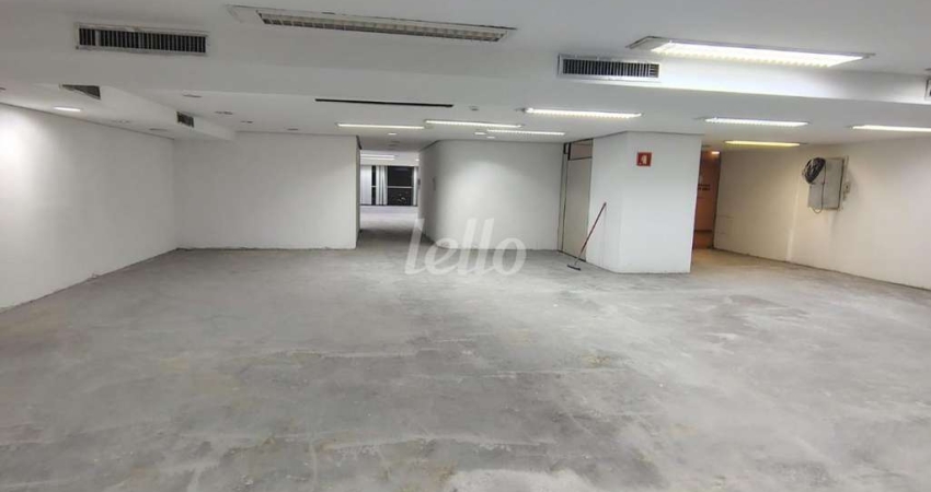 Sala comercial para alugar na Rua Líbero Badaró, --, Centro, São Paulo