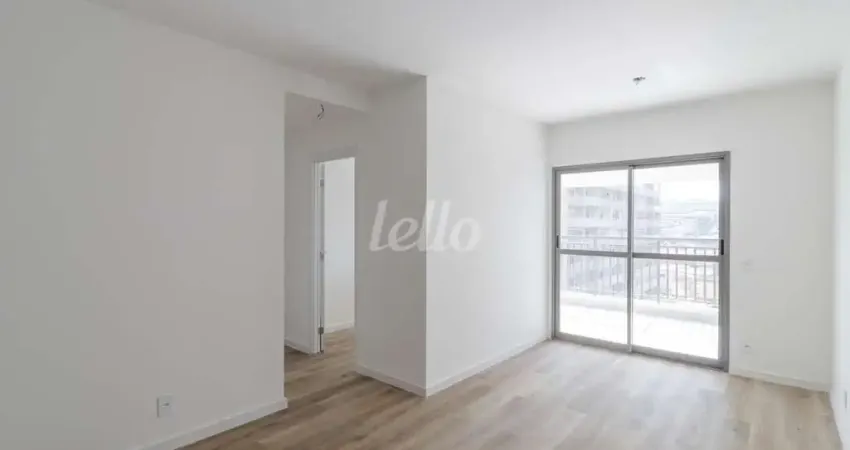 Apartamento com 3 quartos para alugar na Avenida Vila Ema, --, Vila Ema, São Paulo