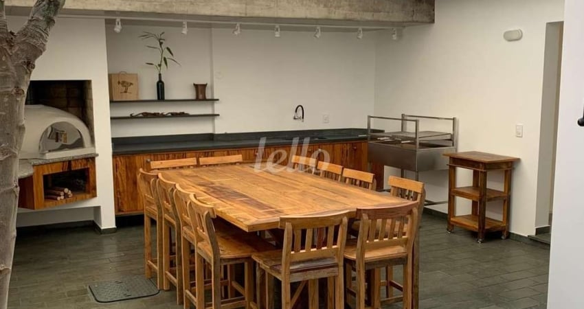 Casa comercial com 1 sala para alugar na Rua Turi, --, Vila Madalena, São Paulo