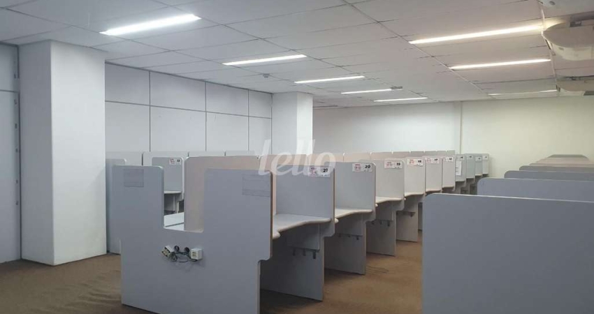 Sala comercial com 9 salas para alugar na Praça da República, --, República, São Paulo