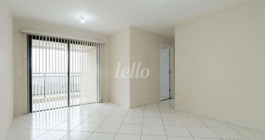 Apartamento com 3 quartos para alugar na Rua Taquari, --, Mooca, São Paulo