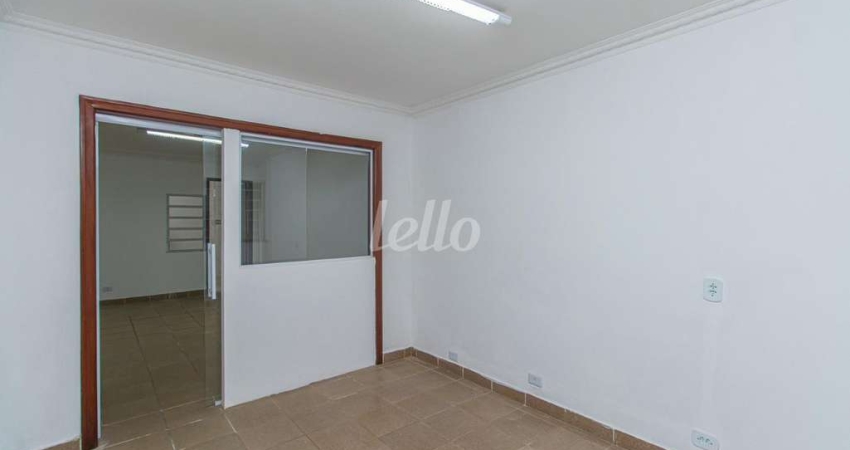 Casa comercial para alugar na Rua Pitangueiras, --, Mirandópolis, São Paulo