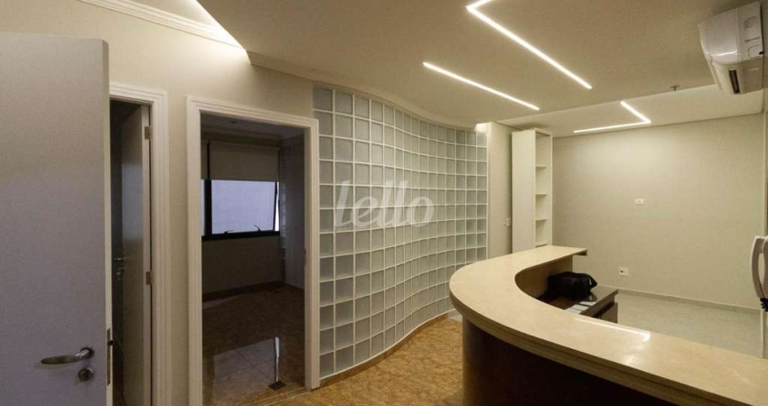 Sala comercial com 3 salas para alugar na Rua Barata Ribeiro, --, Bela Vista, São Paulo