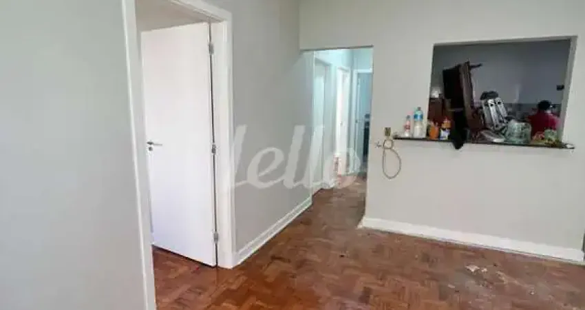 Apartamento com 3 quartos para alugar na Rua Pitangueiras, --, Mirandópolis, São Paulo