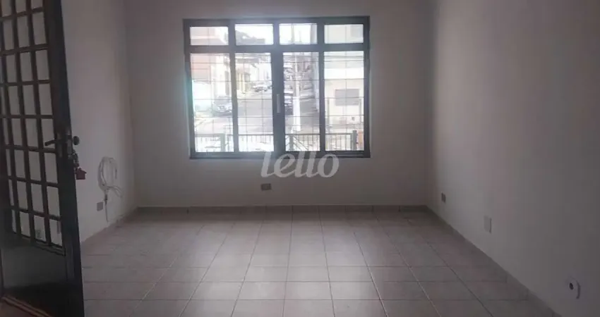 Casa com 3 quartos para alugar na Rua Frei Orlando, --, Vila Santa Isabel, São Paulo