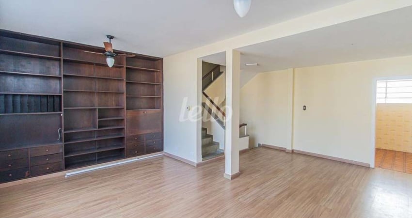 Casa com 4 quartos para alugar na Avenida Nhandu, --, Planalto Paulista, São Paulo