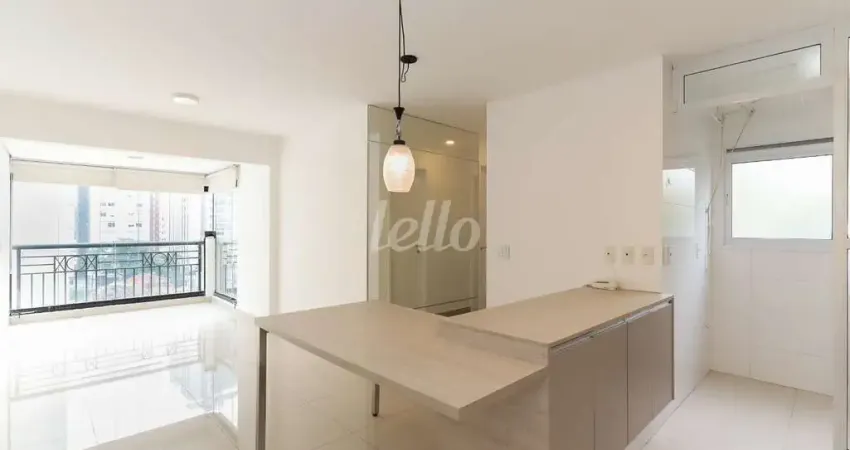 Apartamento com 2 quartos para alugar na Rua Luís Góis, --, Mirandópolis, São Paulo