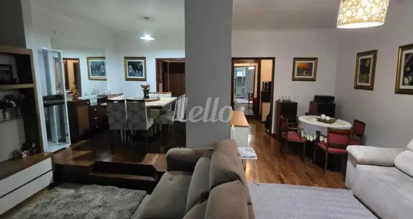 Casa com 6 quartos para alugar na Rua Comendador Elias Zarzur, --, Santo Amaro, São Paulo