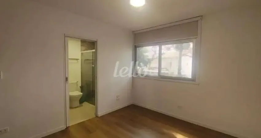 Apartamento com 3 quartos para alugar na Rua Padre Carvalho, --, Pinheiros, São Paulo