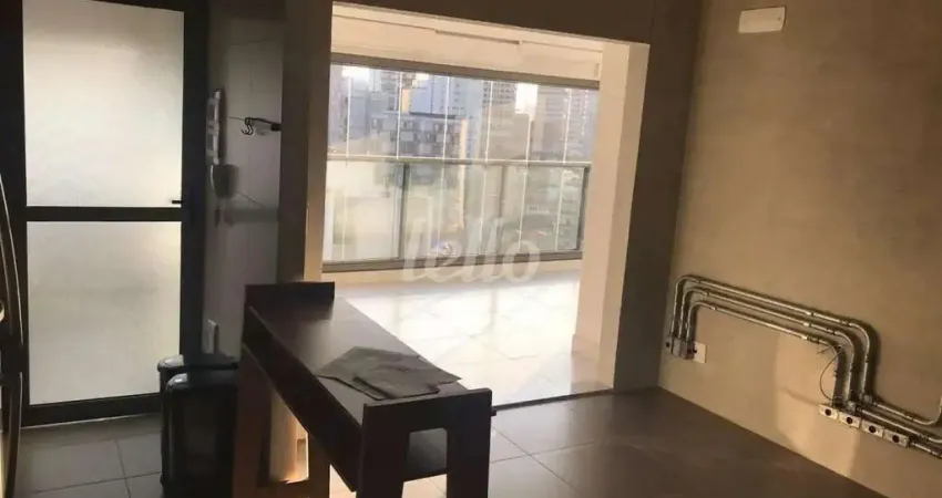Apartamento com 2 quartos para alugar na Rua João Moura, --, Pinheiros, São Paulo