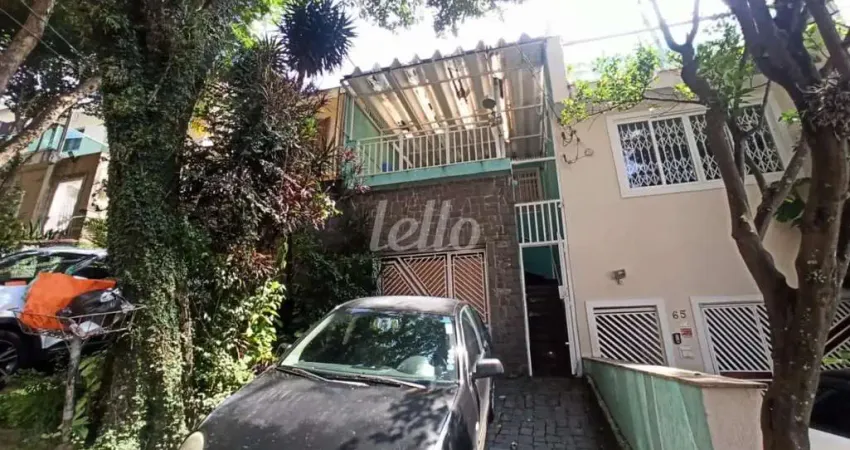 Casa com 2 quartos para alugar na Rua Ibérico, --, Água Fria, São Paulo