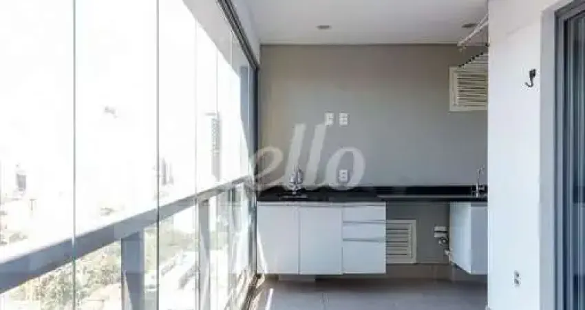 Apartamento com 3 quartos para alugar na Rua Capote Valente, --, Pinheiros, São Paulo