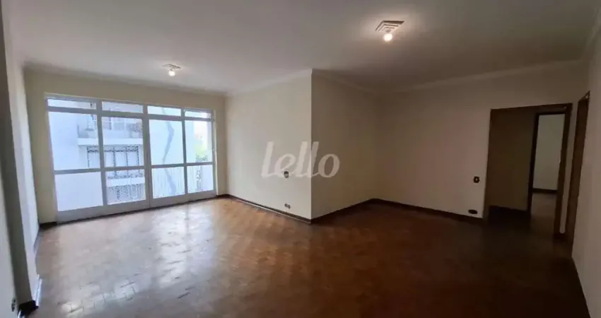 Apartamento com 3 quartos para alugar na Rua Bernardino de Campos, --, Centro, Santo André