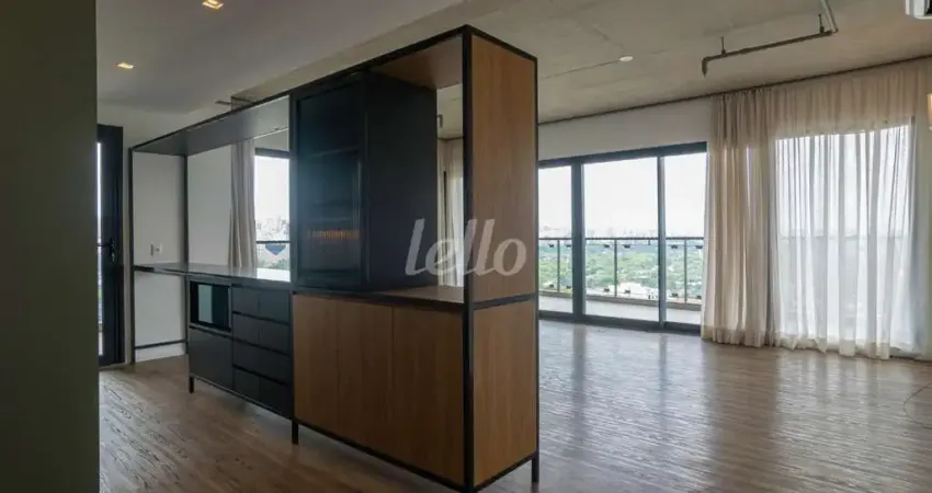 Apartamento com 3 quartos para alugar na Rua dos Pinheiros, --, Pinheiros, São Paulo