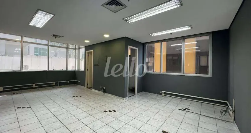 Sala comercial com 2 salas para alugar na Rua Maestro Cardim, --, Bela Vista, São Paulo