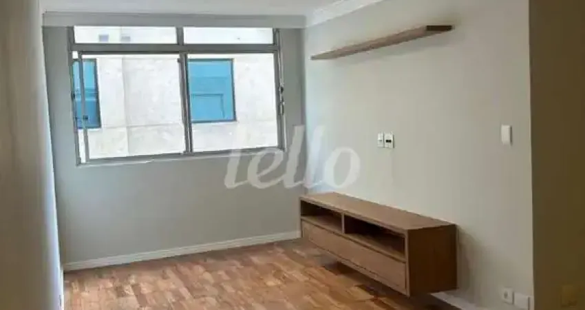 Apartamento com 3 quartos para alugar na Rua Padre João Manuel, --, Cerqueira César, São Paulo